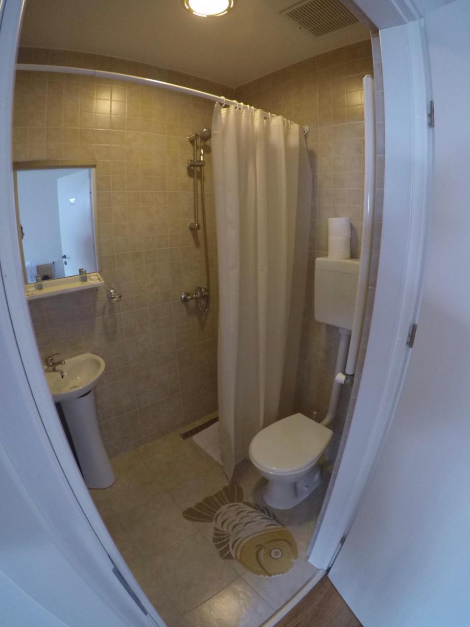 Cristi'S Rooms - Pensiune Oradea Buitenkant foto